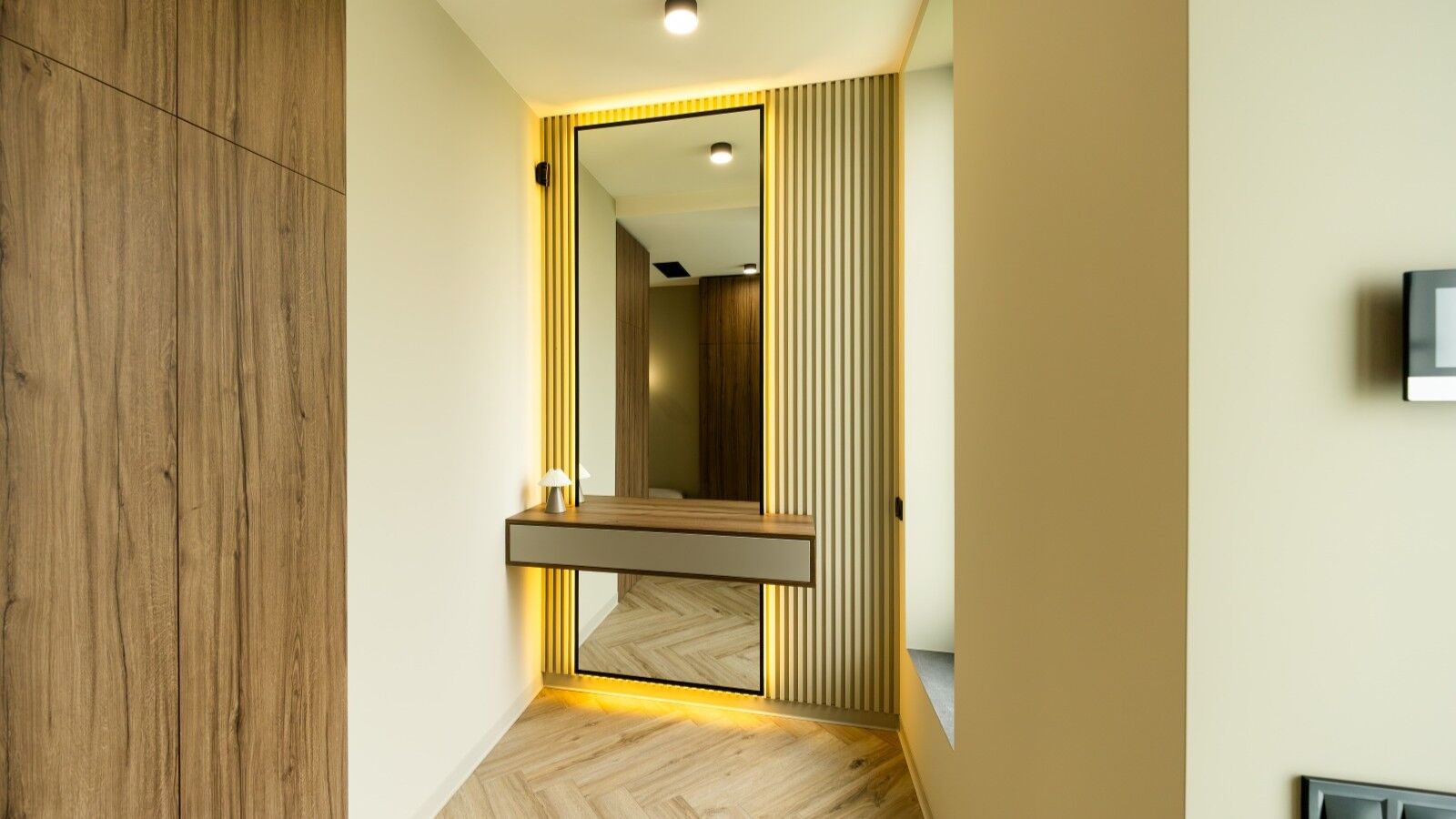 Buy a townhouse with renovation SW 48 — TX SHERWOOD, Uzhhorod photo 3