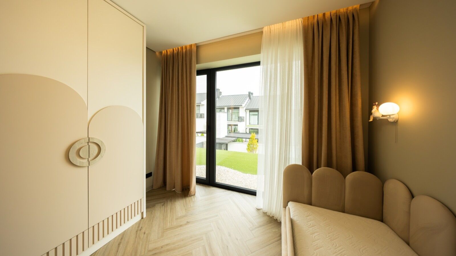 Buy a townhouse with renovation SW 48 — TX SHERWOOD, Uzhhorod photo 53